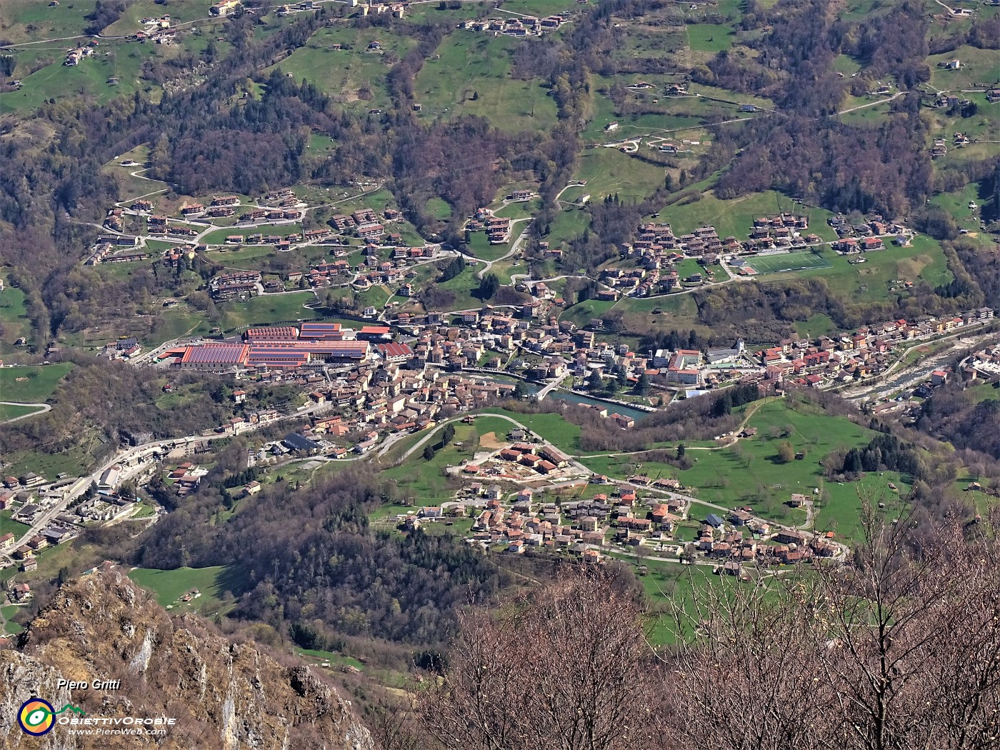 54 Dal Pizzo Grande vista su San Giovanni Bianco.JPG